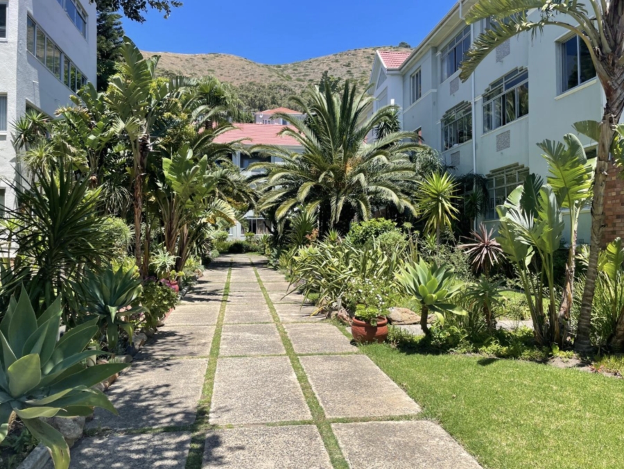 1 Bedroom Property for Sale in Green Point Western Cape